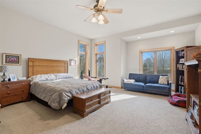 2502 River Run Court, Cedar Rapids, IA 52411