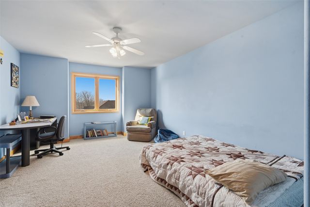 2502 River Run Court, Cedar Rapids, IA 52411