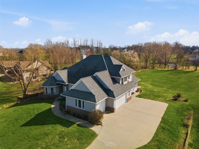 2502 River Run Court, Cedar Rapids, IA 52411