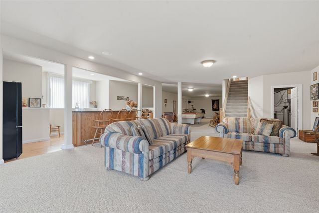 2502 River Run Court, Cedar Rapids, IA 52411