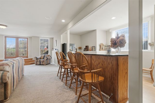 2502 River Run Court, Cedar Rapids, IA 52411