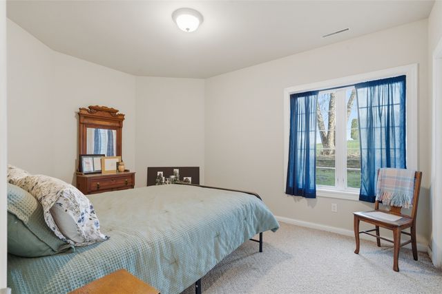 2502 River Run Court, Cedar Rapids, IA 52411