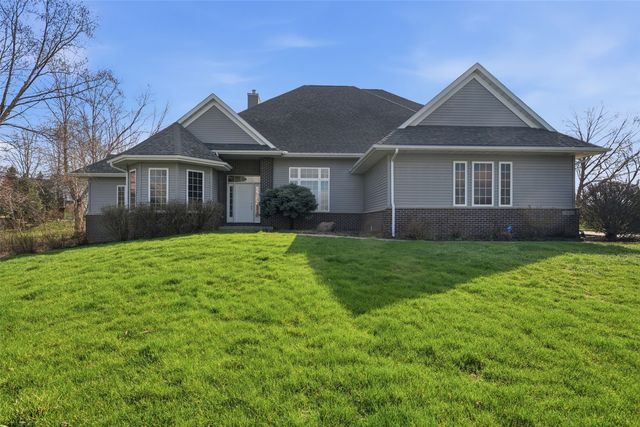 2502 River Run Court, Cedar Rapids, IA 52411