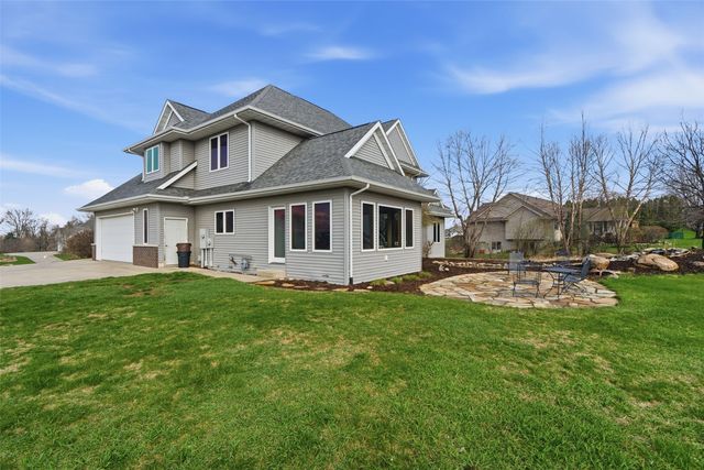 2502 River Run Court, Cedar Rapids, IA 52411