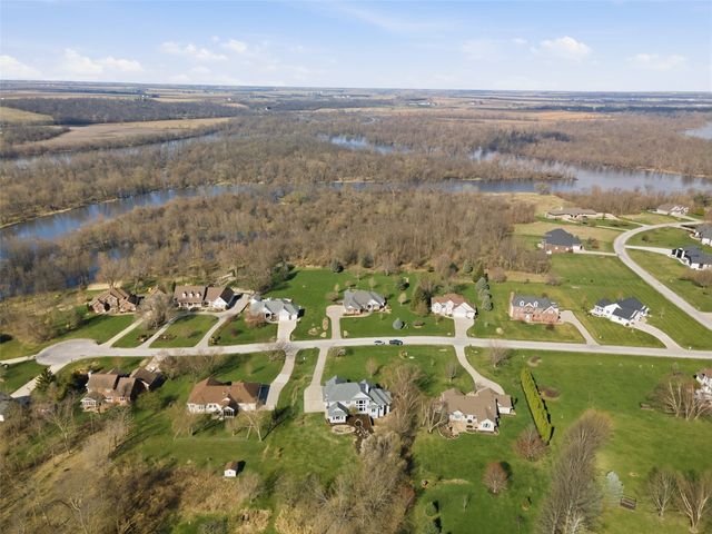 2502 River Run Court, Cedar Rapids, IA 52411