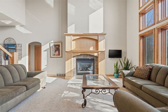 2502 River Run Court, Cedar Rapids, IA 52411