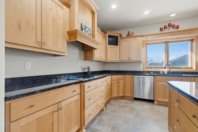 2502 River Run Court, Cedar Rapids, IA 52411