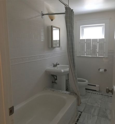 243 Walnut St 243, Wellesley, MA 02481