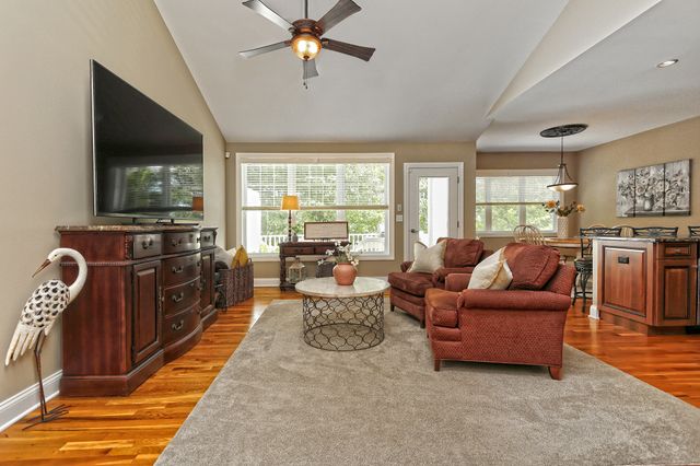 160 Kyles Way 160, Shelton, CT 06484