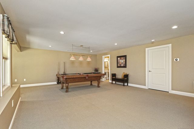 160 Kyles Way 160, Shelton, CT 06484