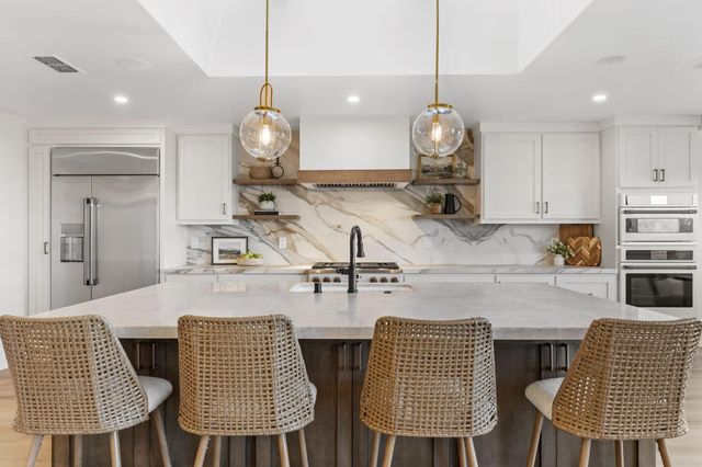 223 Spring Ln, Newcastle, CA 95658