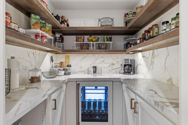 223 Spring Ln, Newcastle, CA 95658