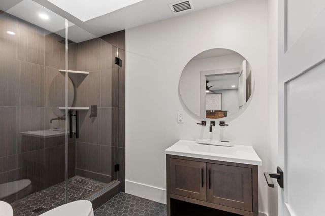 223 Spring Ln, Newcastle, CA 95658