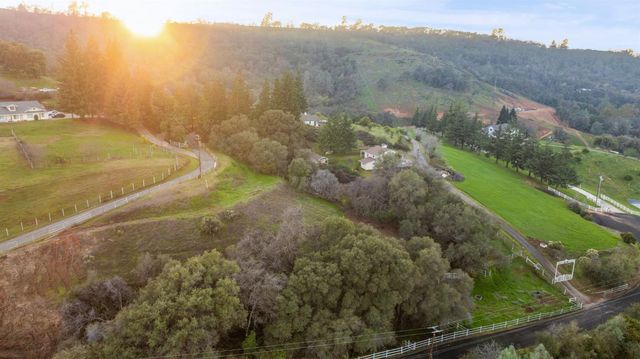 223 Spring Ln, Newcastle, CA 95658