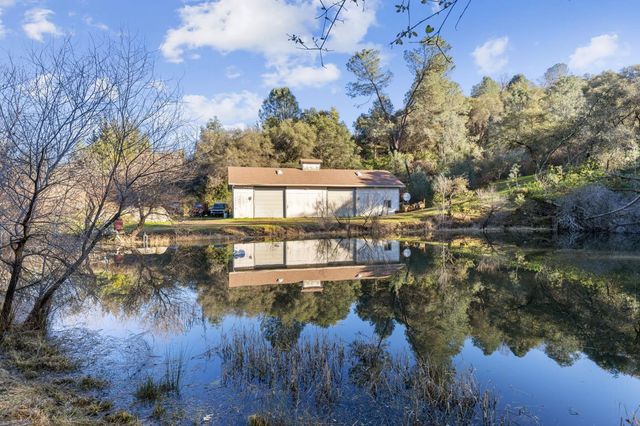 223 Spring Ln, Newcastle, CA 95658