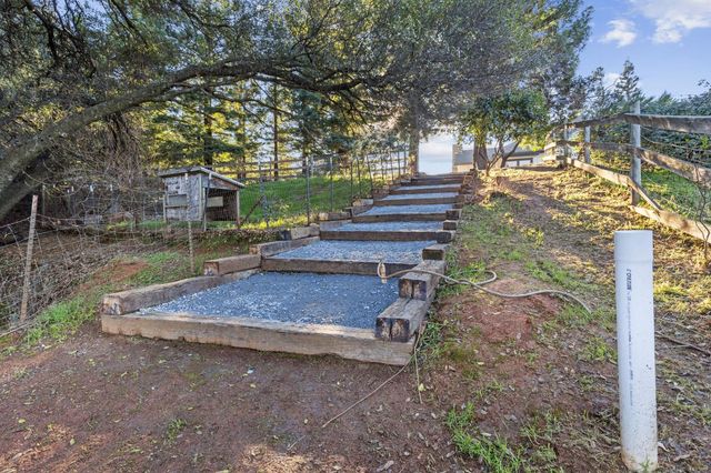 223 Spring Ln, Newcastle, CA 95658