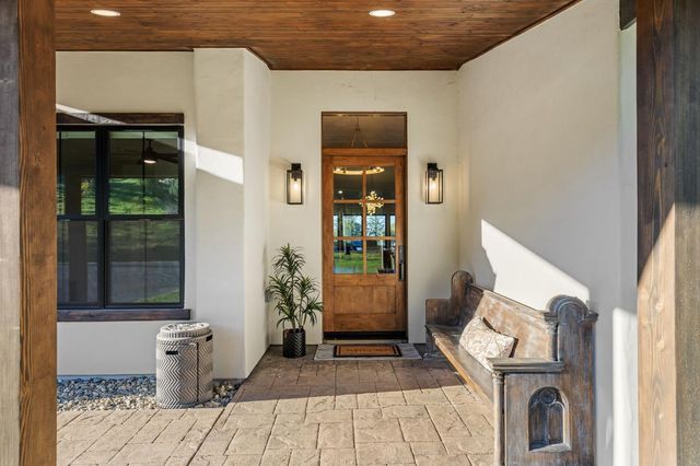 223 Spring Ln, Newcastle, CA 95658