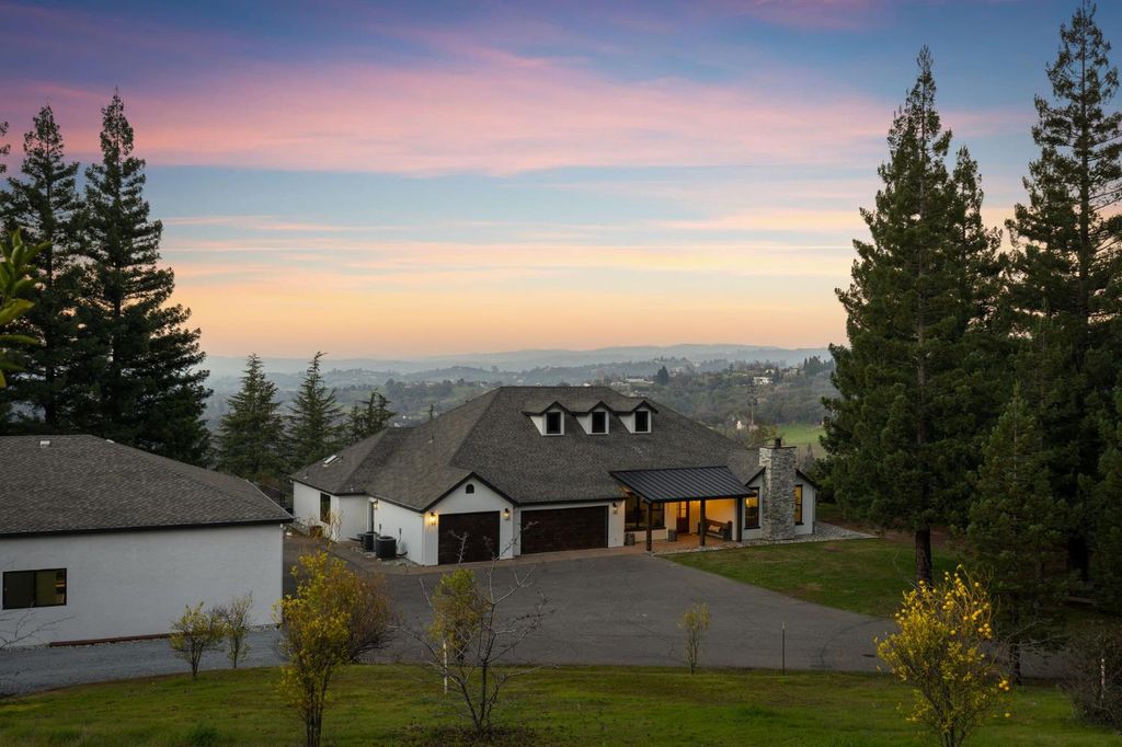 223 Spring Ln, Newcastle, CA 95658