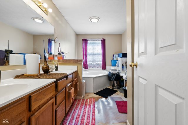 2215 Ring Necked Drive, Indianapolis, IN 46234