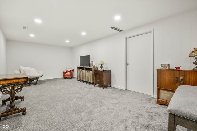 727 Johnson Drive, Carmel, IN 46033