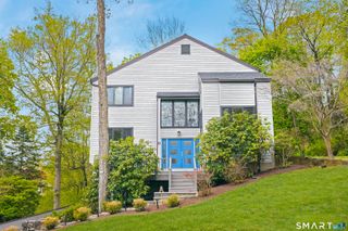 9 First Lane, Ridgefield, CT 06877