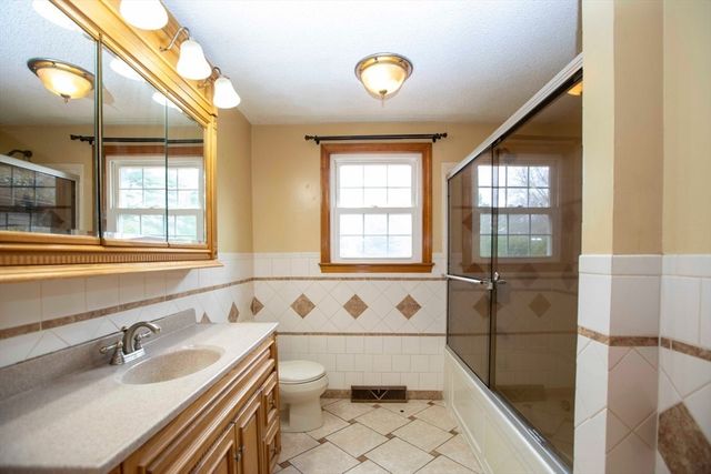 202 Baker Road, Swansea, MA 02777