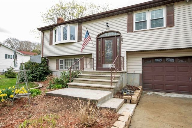 202 Baker Road, Swansea, MA 02777