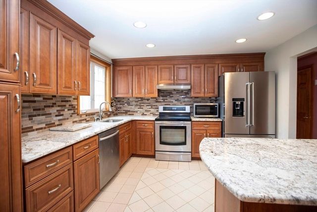 202 Baker Road, Swansea, MA 02777