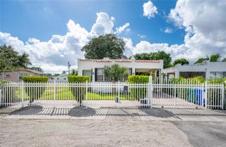 1844 NW 47th St, Miami, FL 33142