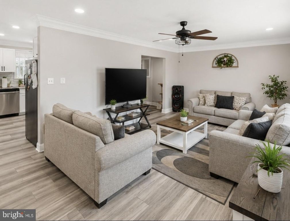 97 GARY AVE, PENNS GROVE, NJ 08069 — photo 2
