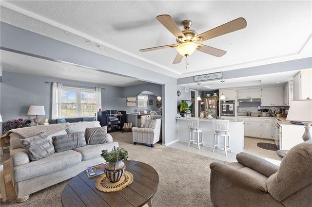 20802 S Dean Road, Belton, MO 64012