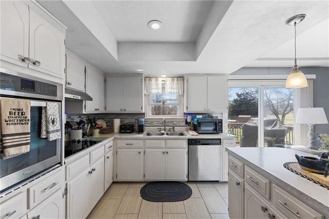 20802 S Dean Road, Belton, MO 64012