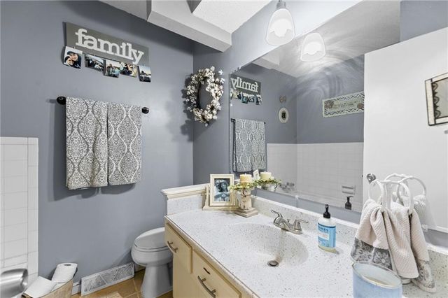 20802 S Dean Road, Belton, MO 64012