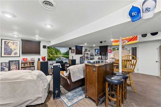 20802 S Dean Road, Belton, MO 64012