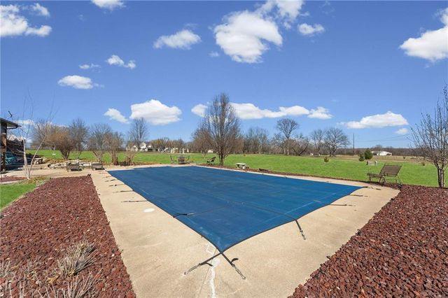 20802 S Dean Road, Belton, MO 64012