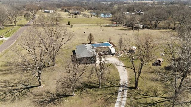 20802 S Dean Road, Belton, MO 64012