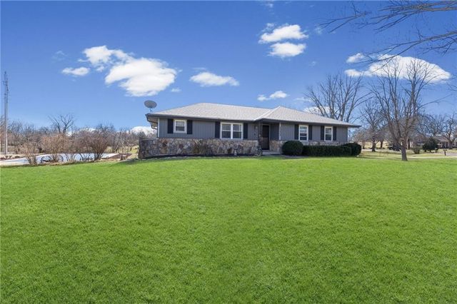 20802 S Dean Road, Belton, MO 64012