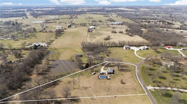 20802 S Dean Road, Belton, MO 64012