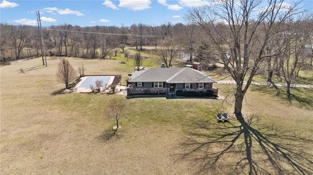 20802 S Dean Road, Belton, MO 64012