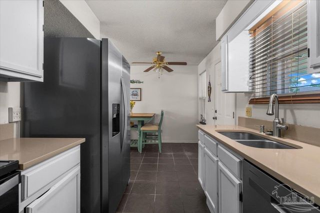 479 Bay Pine Villa Dr, Pensacola, FL 32506