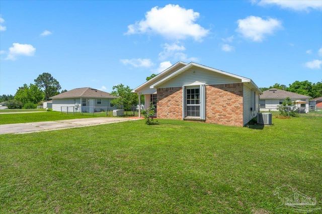 479 Bay Pine Villa Dr, Pensacola, FL 32506