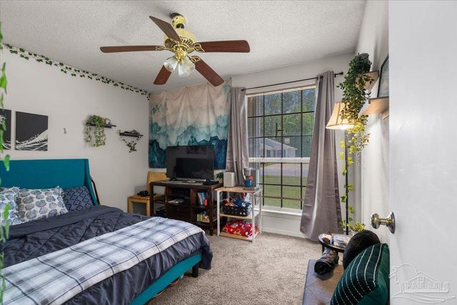 479 Bay Pine Villa Dr, Pensacola, FL 32506