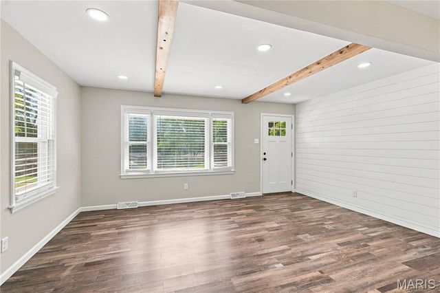 1620 Dale Avenue, St Charles, MO 63301