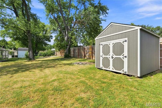 1620 Dale Avenue, St Charles, MO 63301
