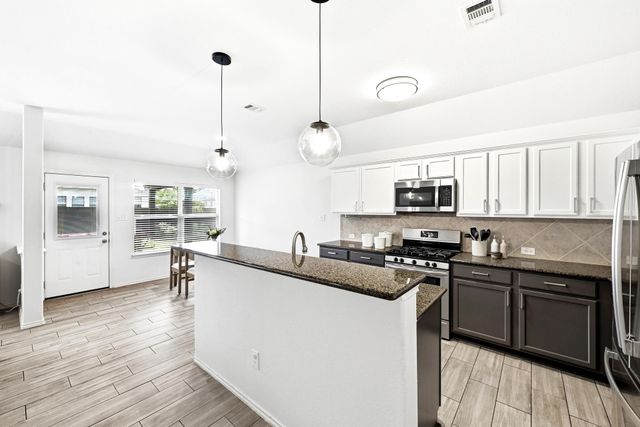 184 Coral Stone TRL, Buda, TX 78610