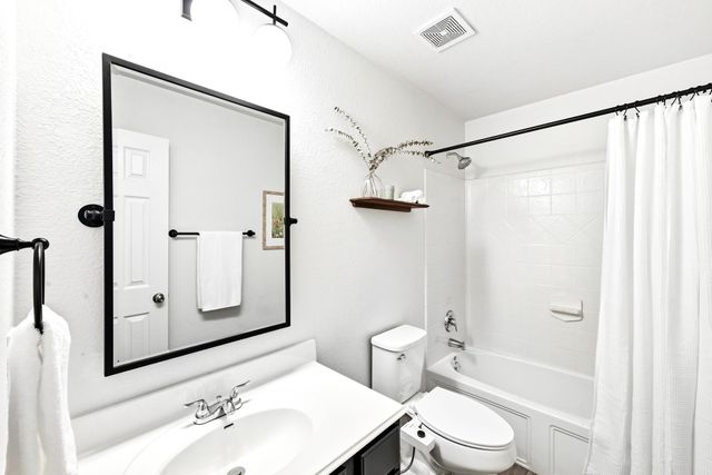 184 Coral Stone TRL, Buda, TX 78610