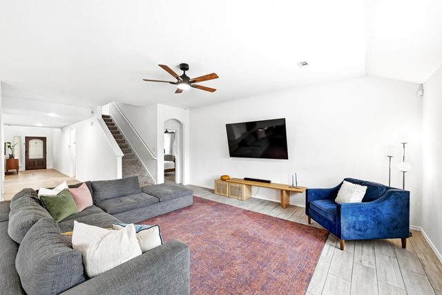 184 Coral Stone TRL, Buda, TX 78610