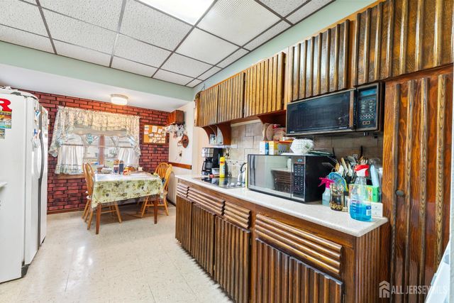 69 Stevens Avenue, Old Bridge, NJ 08857