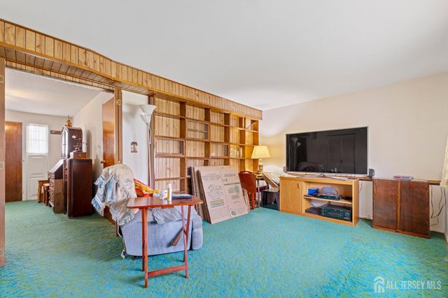 69 Stevens Avenue, Old Bridge, NJ 08857