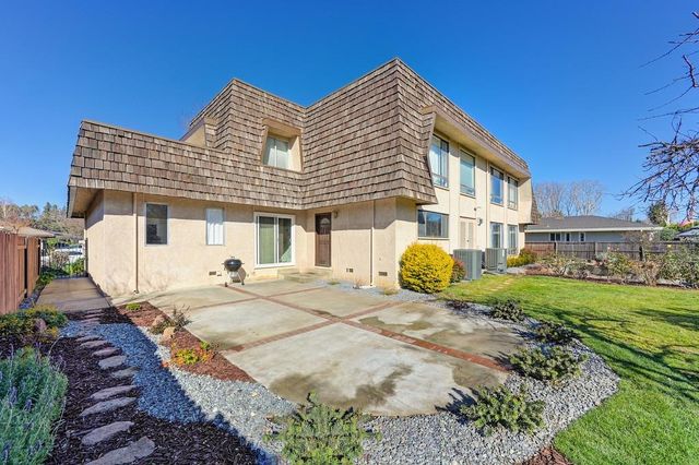 2620 Kadema Dr, Sacramento, CA 95864